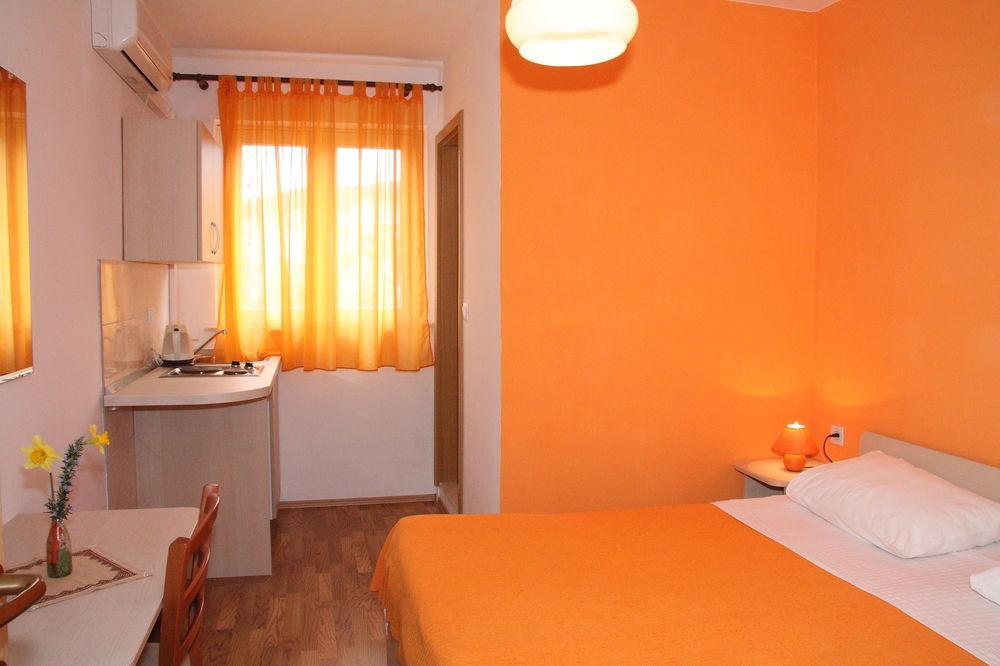 Pansion Lovac 3* Cavtat