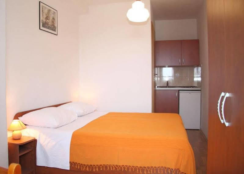 Pansion Lovac Cavtat